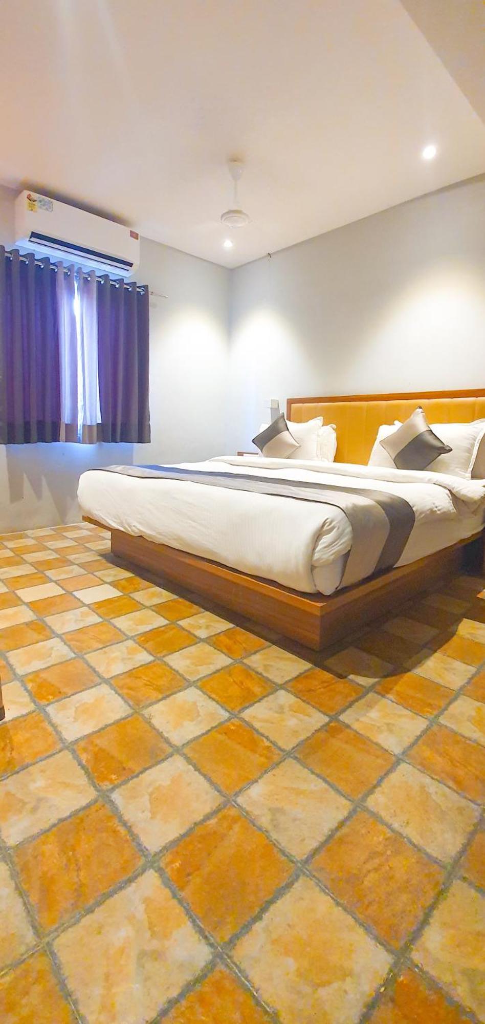 Hotel Nova Star Rajkot Extérieur photo